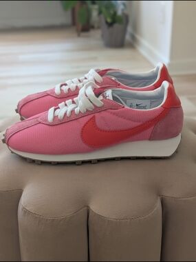 Nike Women’s LD-1000 Sneakers -  NWOT - 6.5